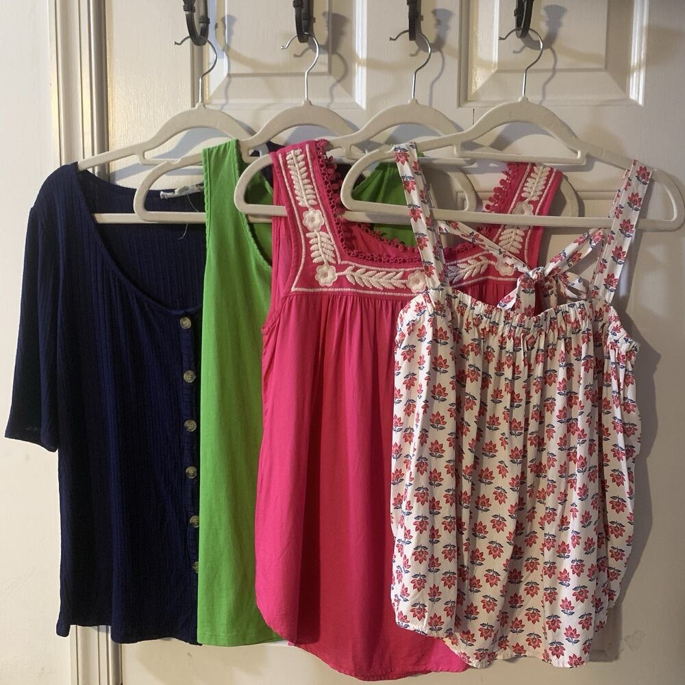 Women’s Small Tops Lot Summer Casual Floral Tank Cardigan Bundle